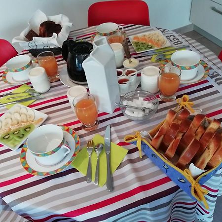 Au Grain D'Orge Villa Echire Dış mekan fotoğraf