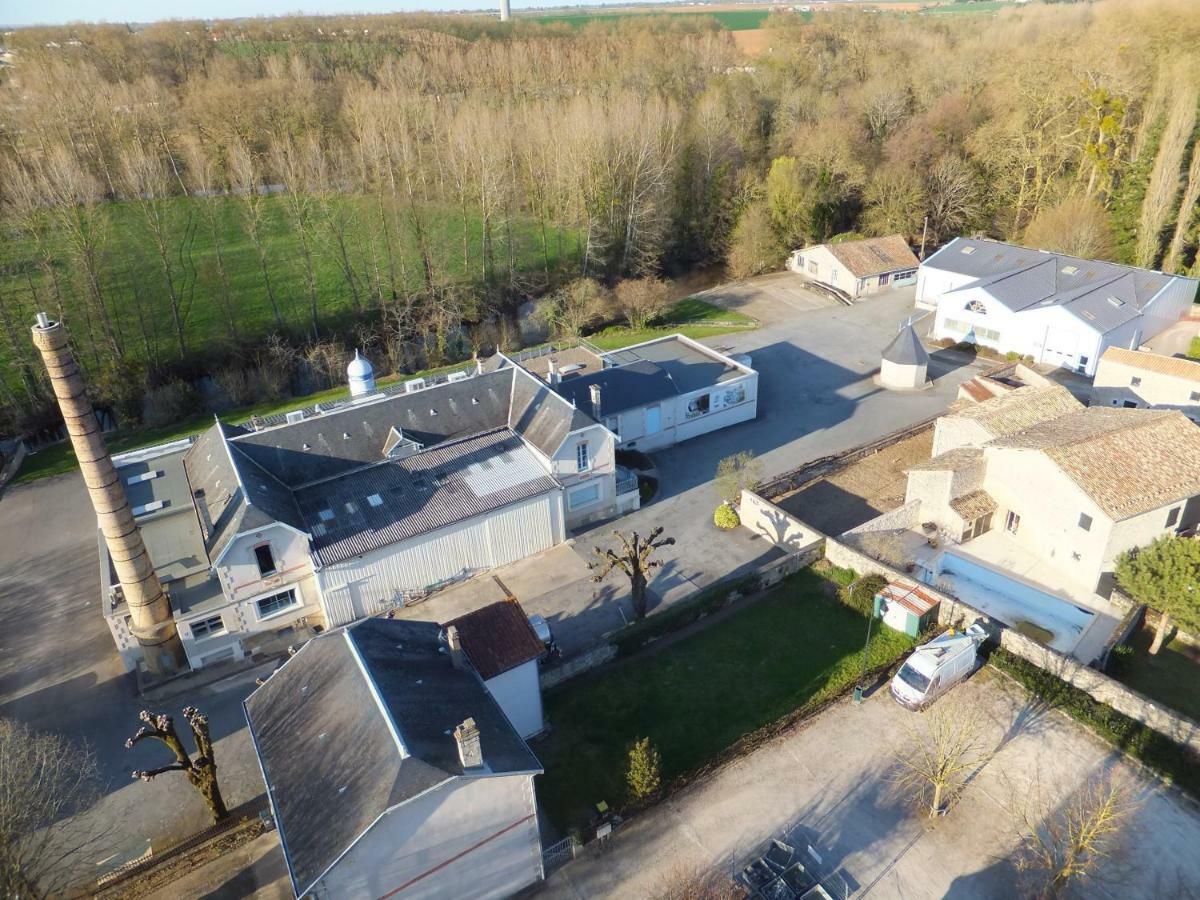 Au Grain D'Orge Villa Echire Dış mekan fotoğraf